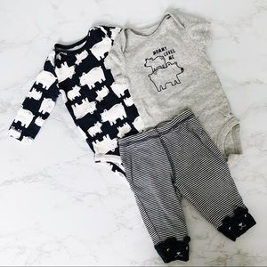Carter’s ‘Mommy Loves Me’ 3-Piece Set